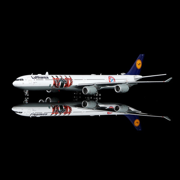 YY Wings Lufthansa A340-600 Reg: D-AIHZ Bayern Munich Livery YY34617 Scale 1:400