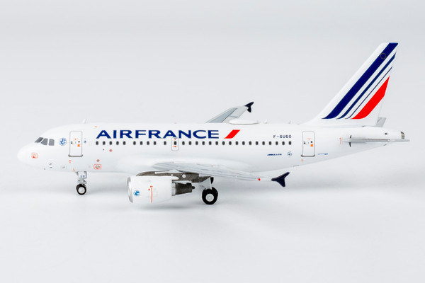 Air France Airbus A318-100 Reg: F-GUGO 48023 1:400