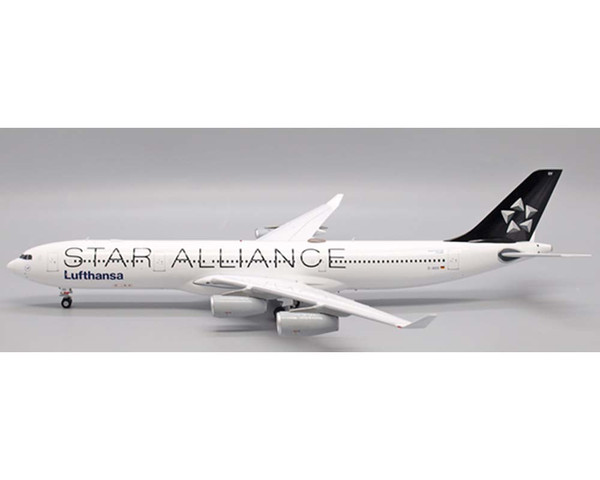 Lufthansa A340-300 "Star Alliance" Reg: D-AIGV XX20151 Scale 1:200