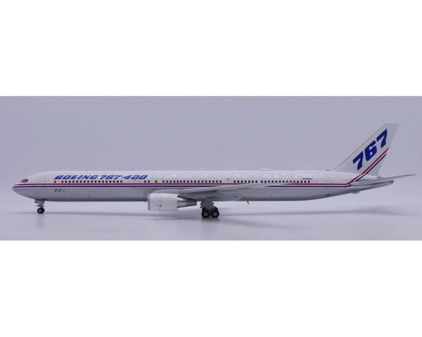 Boeing Company Boeing 767-400ER Reg: N76400 LH2496A Scale 1:200