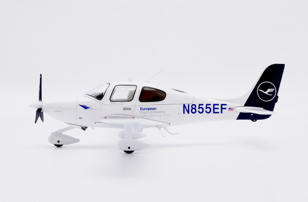 JC Wings European Flight Academy (Lufthansa Aviation Training) Cirrus SR20 Reg: N855EF XX172003 Scale 1:72
