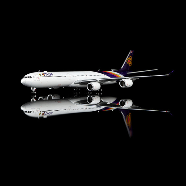 YY Wings Thai Airways International Airbus A340-600 Reg: HS-TNA YY34611 1:400