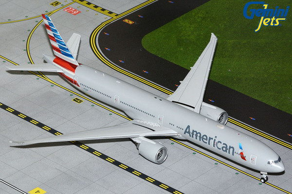 American Airlines Boeing 777-300ER Reg: N722AN G2AAL1415 Scale 1:200