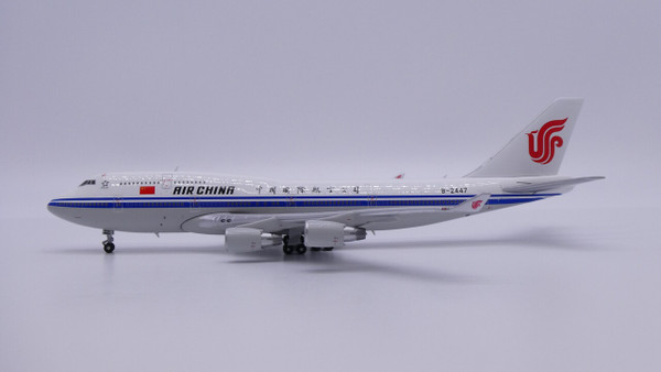 Air China Boeing 747-400 B-2447 A244008 Scale 1:400