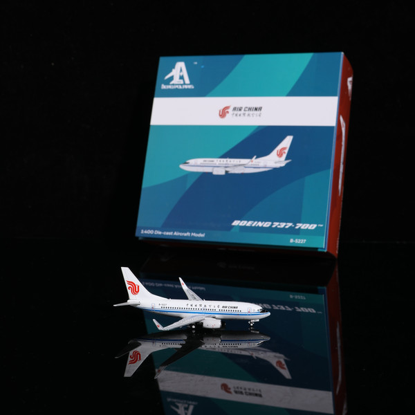 Air China Boeing 737-700 B-5227 HA7370002 Scale 1:400