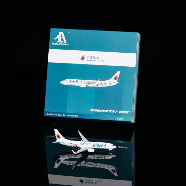 Donghai Airlines Boeing 737-800 Da Peng B-227N HA7380039 Scale 1:400