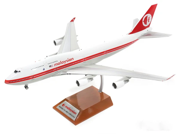 InFlight200 Malaysia Airlines Boeing 747-400 9M-MPP IF744MAS01 Scale 1:200
