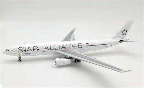 WB Models Singapore Airlines Star Alliance Airbus A330-343 WB-A330-3-012 Scale 1:200