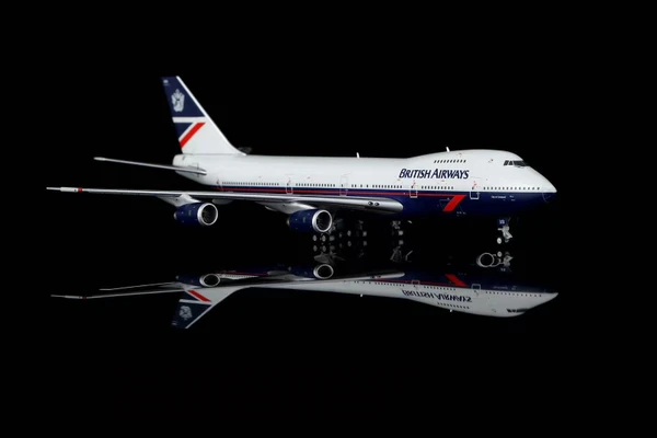 ARD200 British Airways Boeing 777-336ER G-STBP ARD4BA22 Scale 1:400