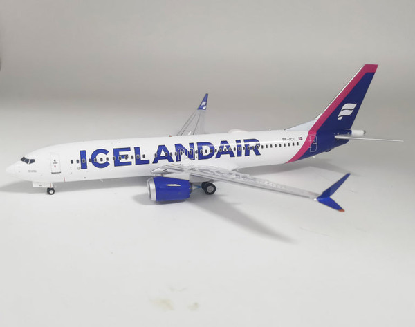InFlight200 Icelandair Boeing 737-8 MAX TF-ICU IF738MFI112 Scale 1:200