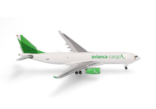 Herpa Avianca Cargo Airbus A330-200F "green livery" Reg: N331QT HE539562 Scale 1:500
