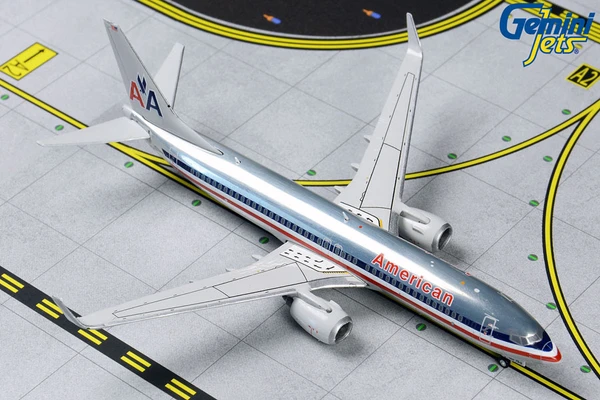 American B737-800 N921NN (Polished Silverbird Retro Livery) GJAAL1802 1:400