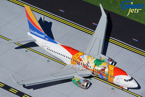 Gemini200 Southwest Airlines B737-700 Florida One w/ flaps down N945WN G2SWA914F 1:200