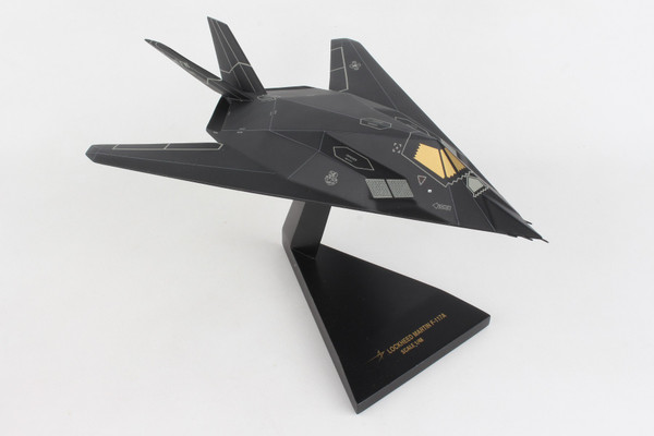 F-117A Nighthawk Stealth Fighter Model – B5548 1:48 Scale