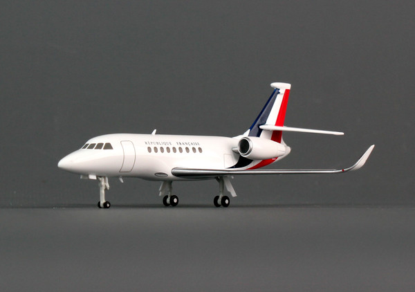 HOGAN FRENCH AIR FORCE FALCON 2000LX 1/200