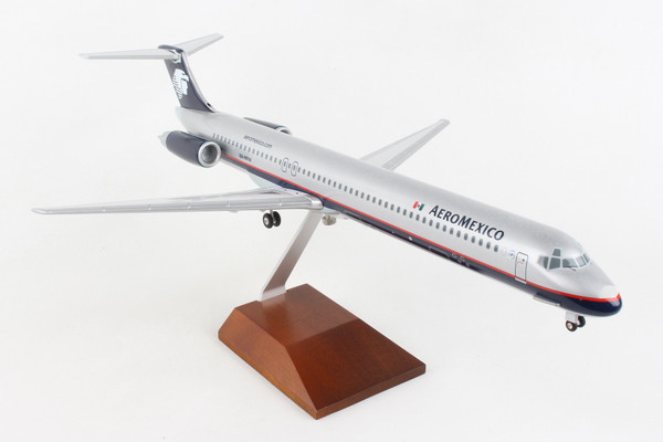 SKYMARKS AEROMEXICO MD-80 1/100 W/WOOD STAND & GEAR