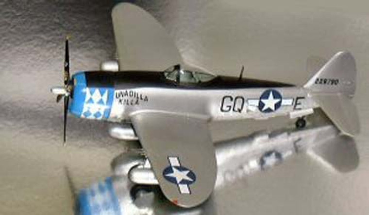 P-47D Thunderbolt 355th FS 354th FG (1:72)