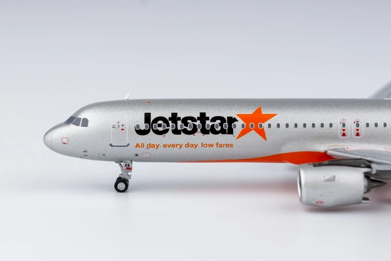 1/100 airbus A321 NEO 44 cm jetstar 模型 1/100 airbus A321 NEO 44 cm jetstar 模型 1/100 airbus A321 NEO 44