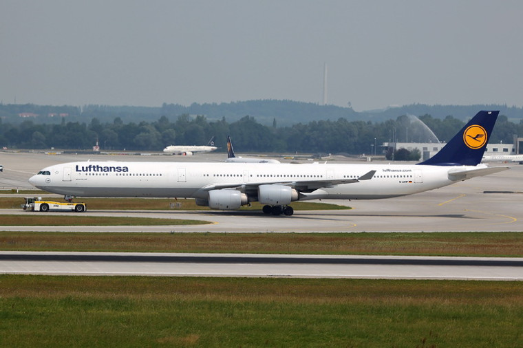 Phoenix Models Lufthansa A340-600 D-AIHP PH4DLH2370 1:400