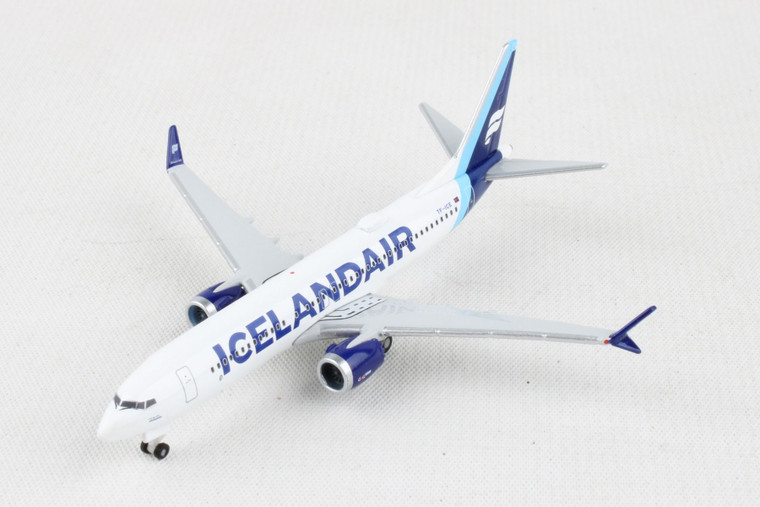 Icelandair Boeing 737 MAX 8 HE536752 1:500