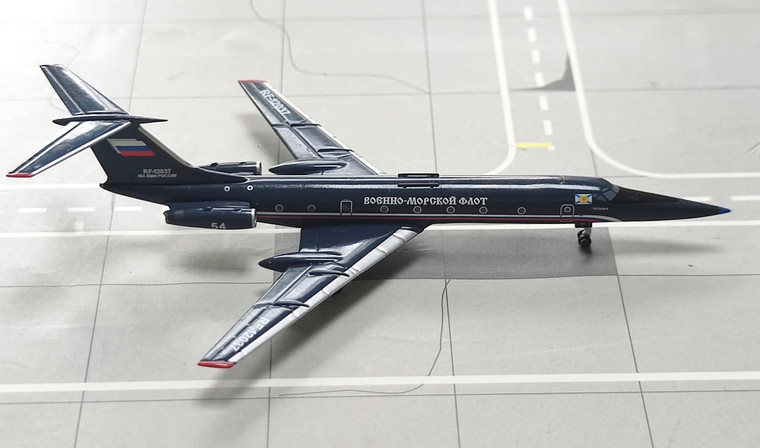 Panda Model Russia-Navy CRUSTY-B TU-134UBL RF-12037 52301 1:400