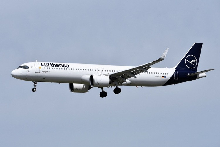 Phoenix Lufthansa Airbus A321neo D-AIEP PH04541 Scale 1:400