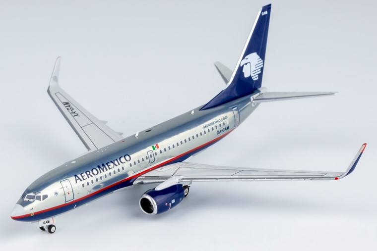 NG Models AeroMexico 737-700/w polished fuselage XA-GAM 77028 1:400