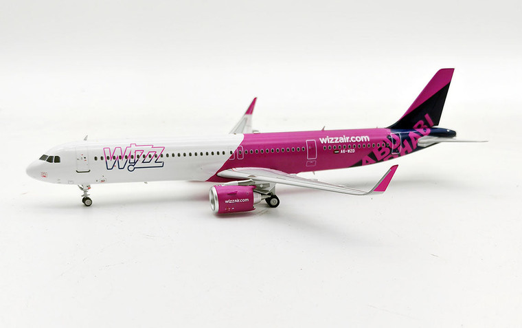 Inflight200 Wizz Air Airbus A321-271NX A6-WZD with stand