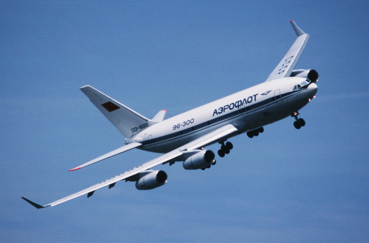 Phoenix Models Aeroflot Il-96-300 CCCP-96000 PH4AFL2426 1:400