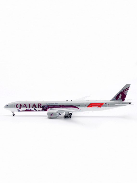 QatarAirwayカタールF1コラボ B777-300 1/130 47cm Qatar Airways