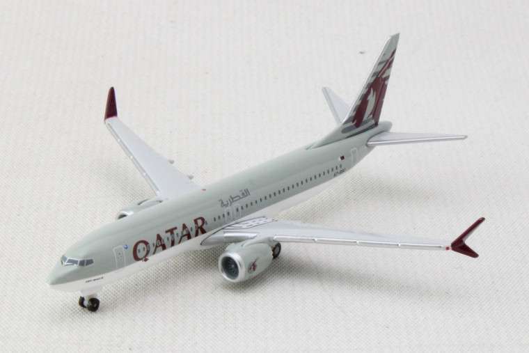 Herpa Qatar 737MAX8 HE537384 1:500