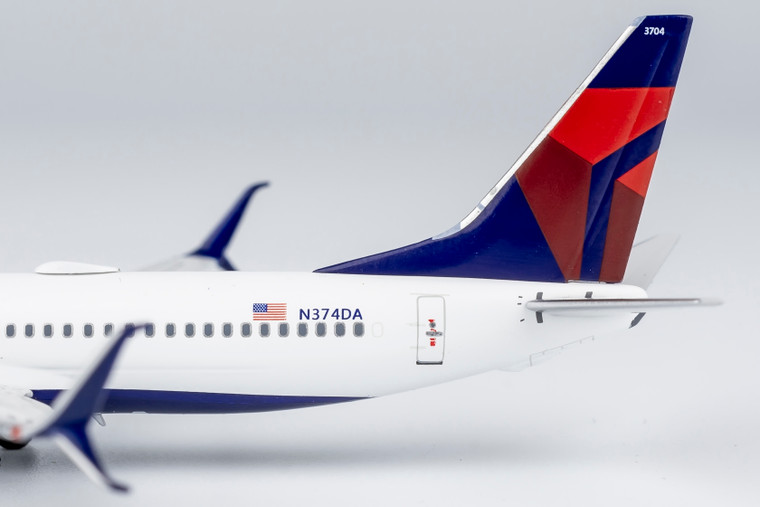 NG Models Delta Air Lines 737-800 with scimatar winglets N374DA