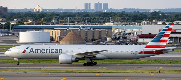 Aviation400 American Airlines Boeing 777-323ER detachable gear