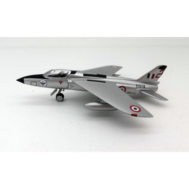 Folland Gnat F.1 E1974, Indian Air Force AV72-28004 1:72