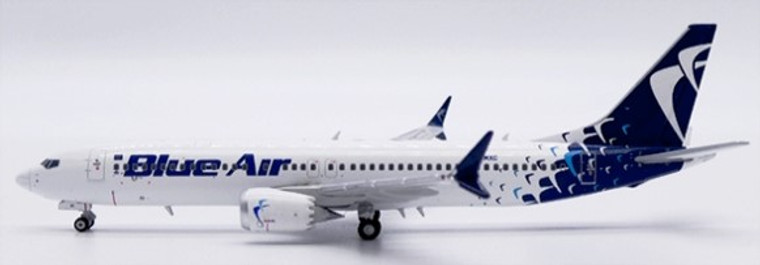 JC Wings Blue Air Boeing 737 MAX 8 Reg: YR-MXC With Antenna LH4311 1:400