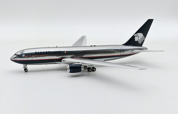 Inflight200 AeroMexico Boeing 767-283/ER XA-TNS with stand IF762AM0124P 1:200