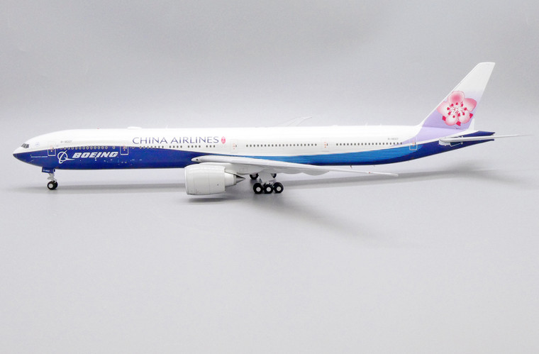 JC Wings China Airlines Boeing 777-300ER "Dreamliner" Reg: B-18007 "Flaps Down" With Stand XX20020A 1:200