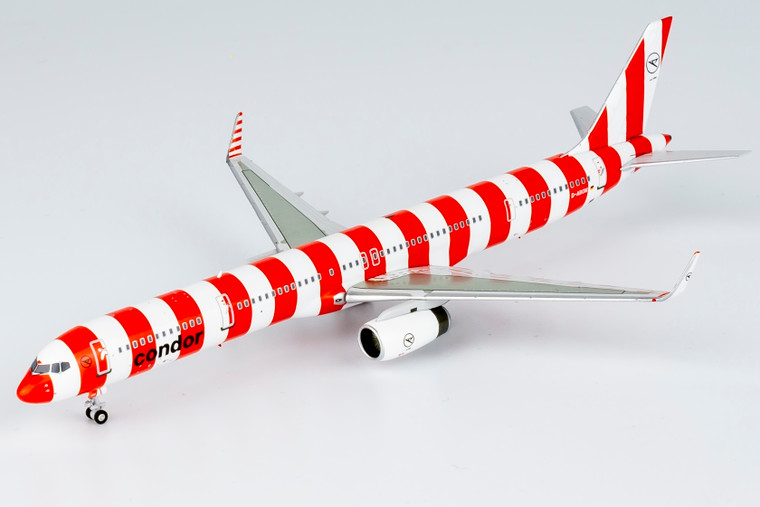 Condor 757-300/w "Condor Passion" livery (ULTIMATE COLLECTION) D-ABOM 45006 1:400