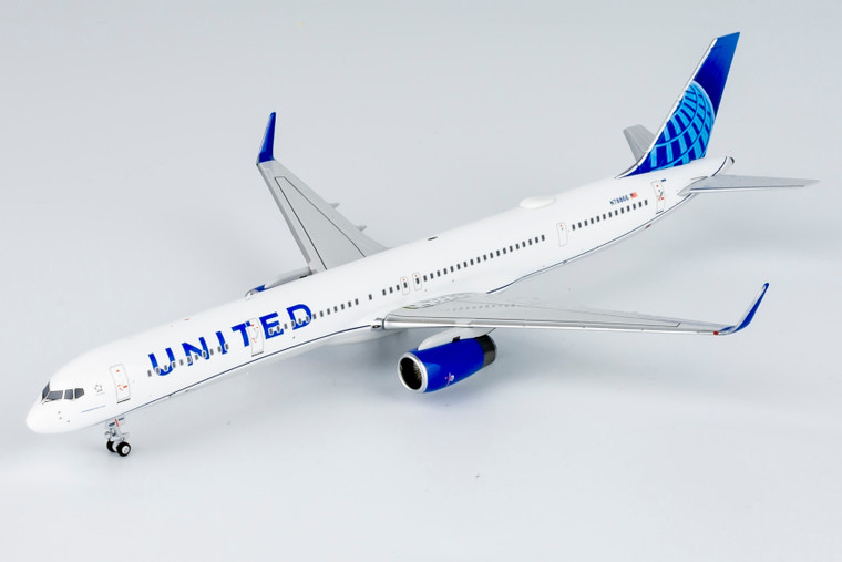 United Airlines 757-300/w Blue Evolution c/s (ULTIMATE COLLECTION) N78866 45001 1:400