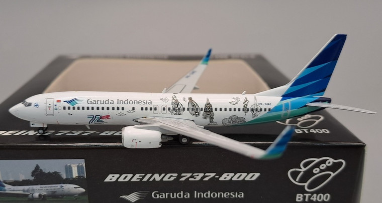BT400 by JFox Garuda Indonesia 737-800 PK-GMZ BT400-737-8-001 1:400