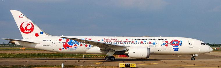 JC Wings Japan Airlines Boeing 787-8 Dreamliner 