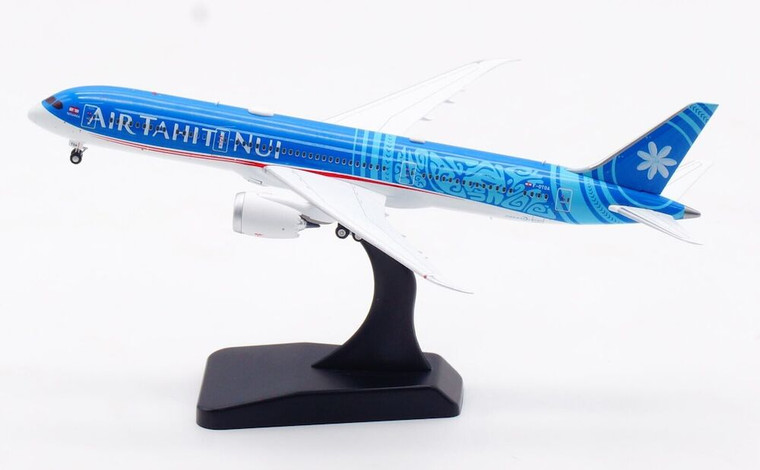 Aviation400 Air Tahiti Nui Boeing 787-9 Dreamliner F-OTOA
