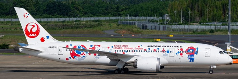 Phoenix Models JAL 'MyakuMyaku JET' Boeing B787-8 Reg: JA823J PH404603 1:400