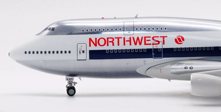 Inflight200 Northwest Airlines Boeing 747-451 N665US Polished with