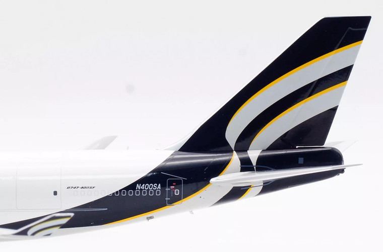 Inflight200 Southern Air Boeing 747-412(BDSF) N400SA with stand