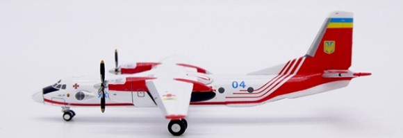 JC Wings Ukraine Air Force Antonov An-26 "Rescue Service" Reg: 04 LH4328 1:400