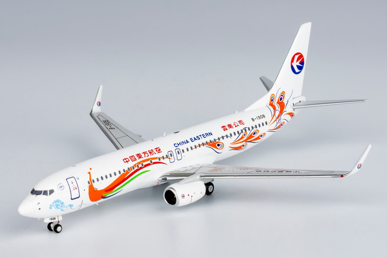 China Eastern Airlines 737-800/w Yunnan Peacock (orange) (during 2013-2017) cs; old tail logo B-1908 58232 1:400