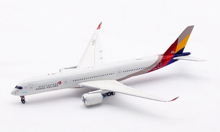 Aviation400 Asiana Airlines Airbus A350-941 HL8522 detachable gear