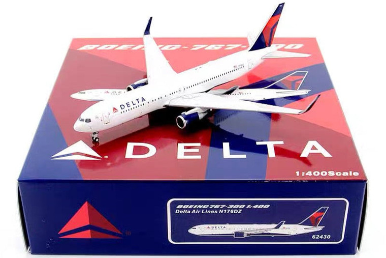 Panda Models Delta Air Lines B767-300ER N176DZ 62430 1:400