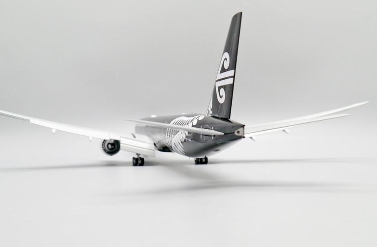 JC Wings Air New Zealand Boeing 777-300ER 